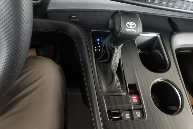 Used Toyota SIENNA 2024 2.5L Hybrid Four-Wheel Drive Prestige Edition Gear Lever