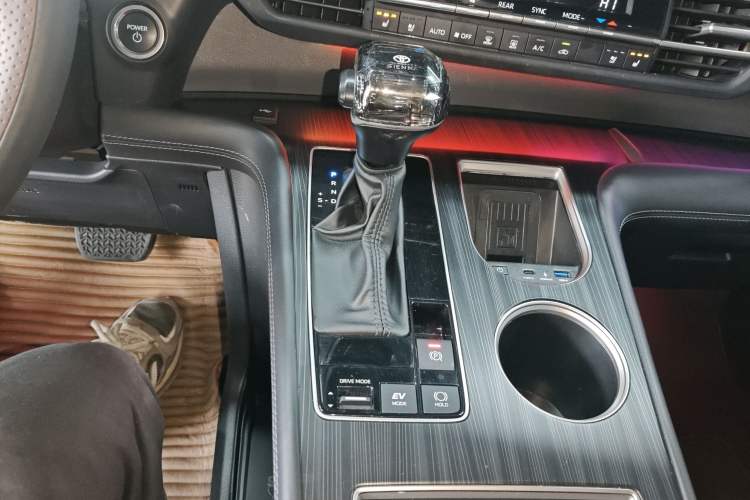 Used Toyota SIENNA 2024 2.5L Hybrid Four-Wheel Drive Prestige Edition Gear Lever