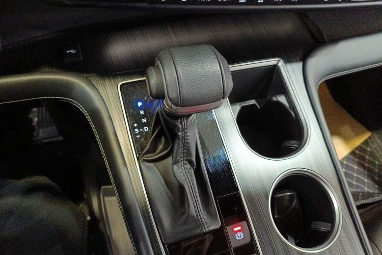 Used Toyota SIENNA 2024 2.5L Hybrid Four-Wheel Drive Prestige Edition Gear Lever