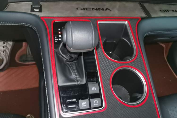 Used Toyota SIENNA 2024 2.5L Hybrid Prestige Deluxe Edition Gear Lever