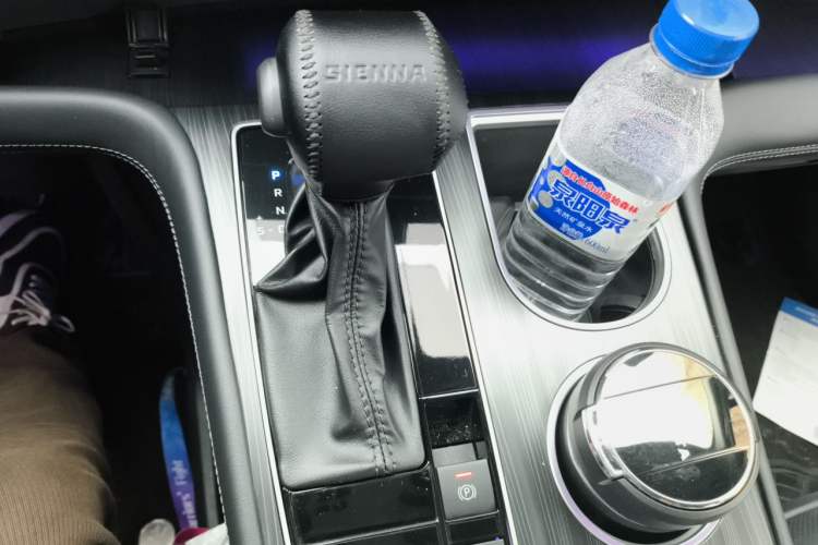 Used Toyota SIENNA 2024 2.5L Hybrid Four-Wheel Drive Prestige Edition Gear Lever