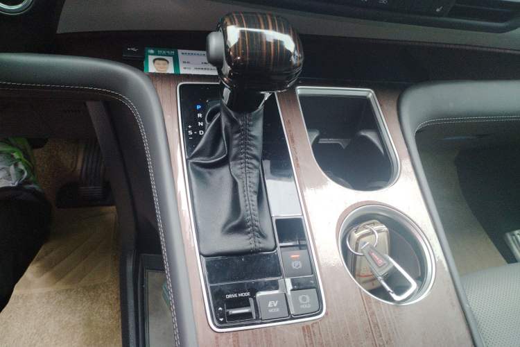 Used Toyota SIENNA 2024 2.5L Hybrid Four-Wheel Drive Luxury Edition Gear Lever