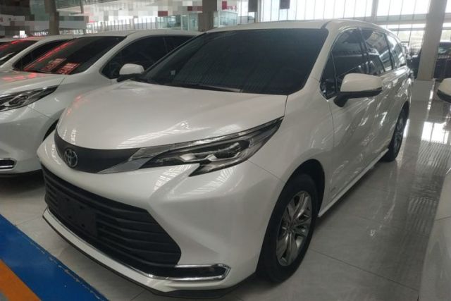 Used Toyota SIENNA 2024 2.5L Hybrid Comfort Edition