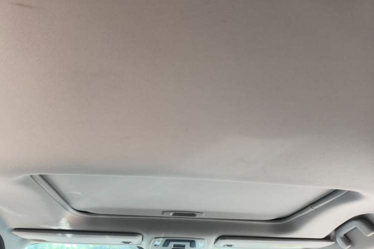 Used Toyota SIENNA 2024 2.5L Hybrid Comfort Edition Headliner