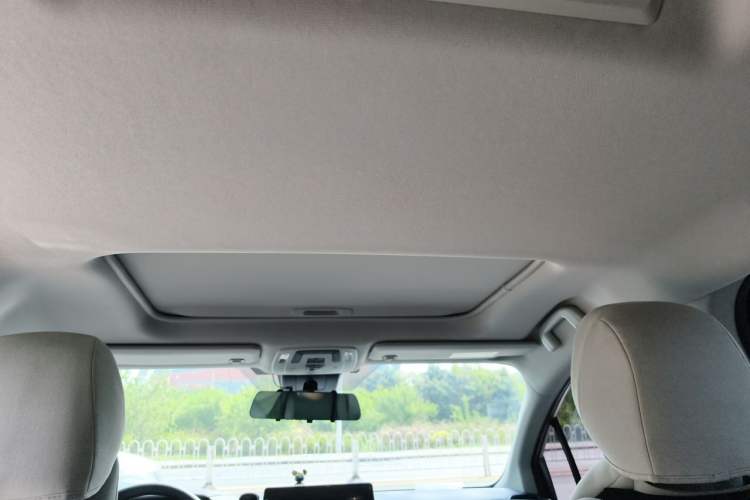 Used Toyota SIENNA 2024 2.5L Hybrid Comfort Edition Headliner