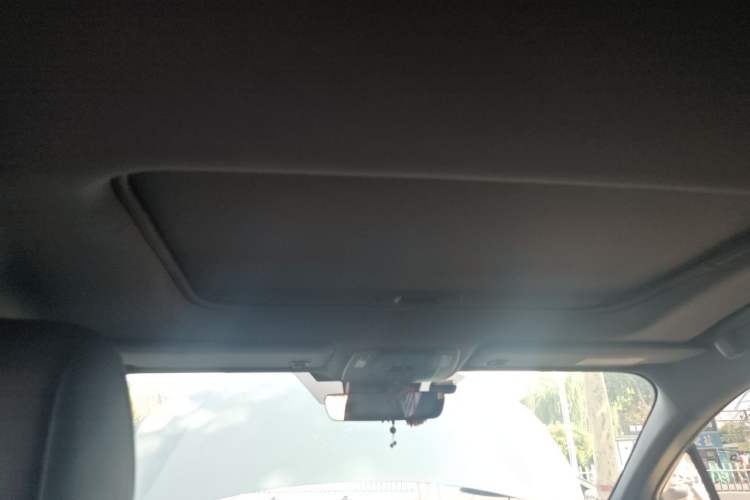 Used Toyota SIENNA 2024 2.5L Hybrid Four-Wheel Drive Luxury Edition Headliner