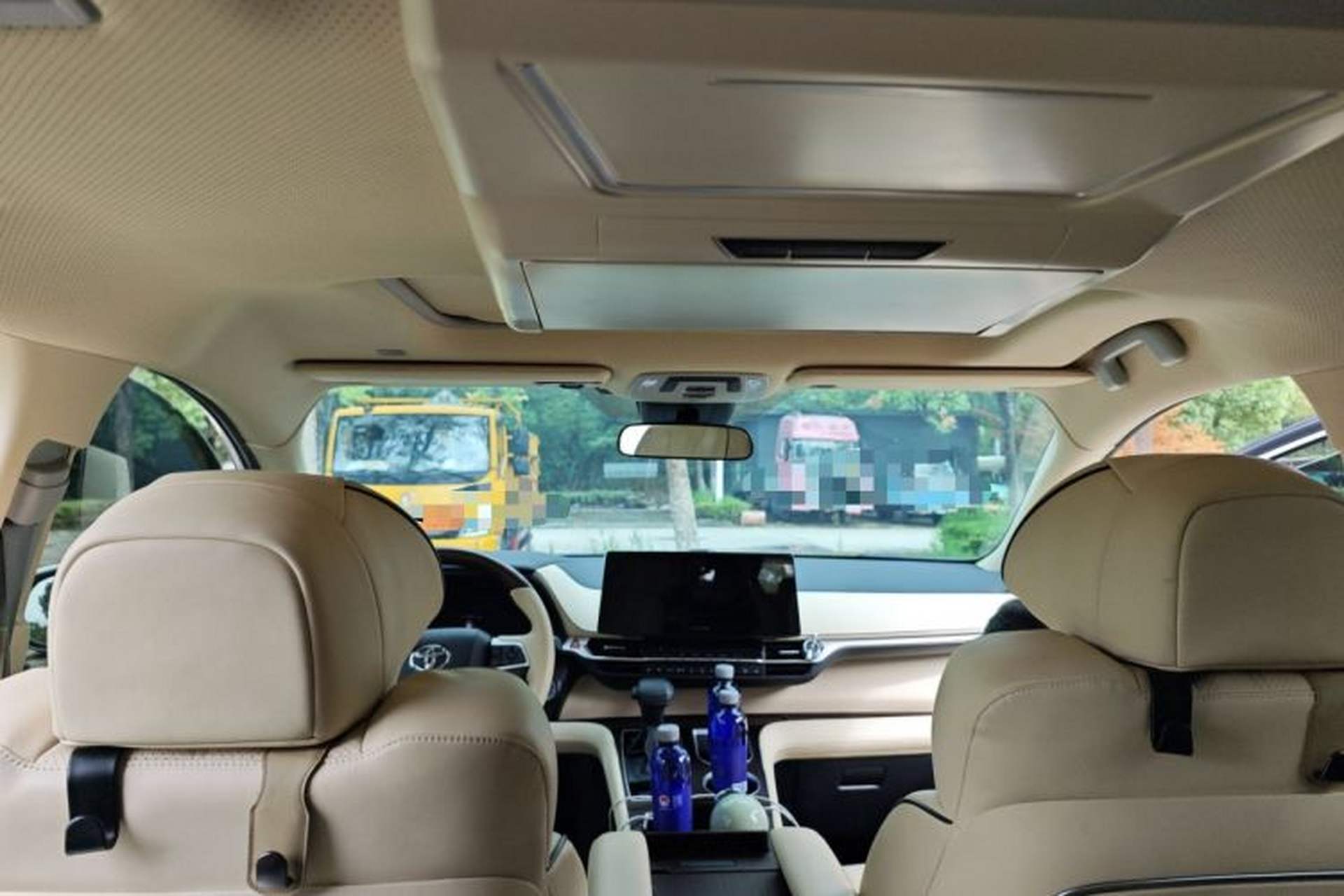 Used Toyota SIENNA 2024 2.5L Hybrid Comfort Edition Headliner
