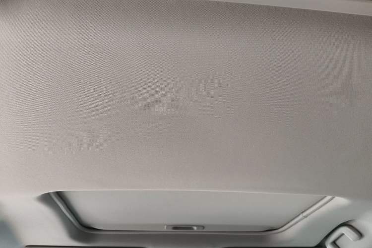 Used Toyota SIENNA 2024 2.5L Hybrid Comfort Edition Headliner