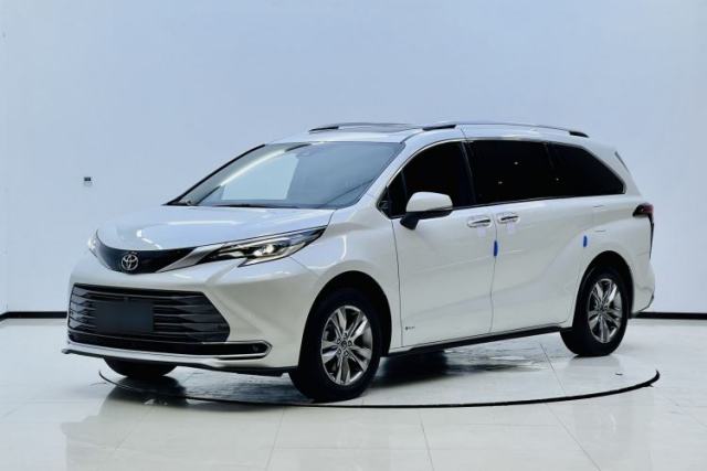 Used Toyota SIENNA 2024 2.5L Hybrid Four-Wheel Drive Prestige Edition