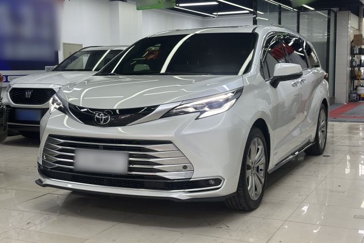 Used Toyota SIENNA 2024 2.5L Hybrid Platinum Edition Guazi used car, China used car export, Used car for sale, Used Toyota cars, Cheapest cars for sale