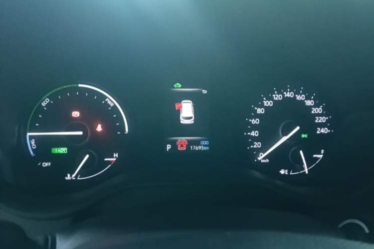 Used Toyota SIENNA 2024 2.5L Hybrid Luxury Edition Instrument Cluster