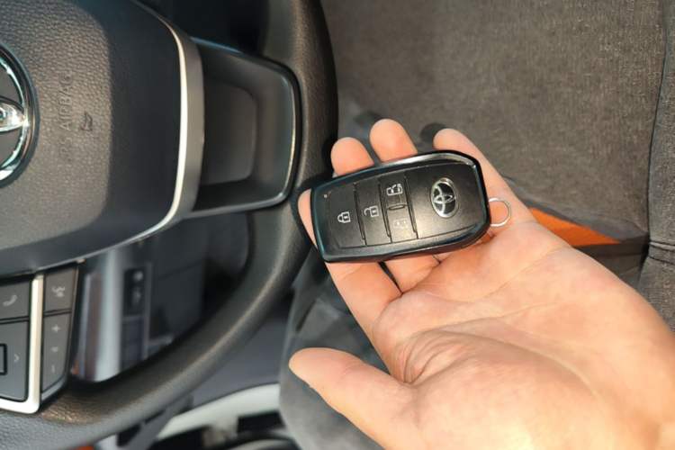Used Toyota SIENNA 2024 2.5L Hybrid Comfort Edition Interior 1