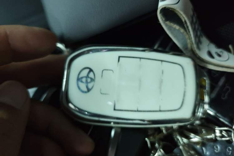 Used Toyota SIENNA 2024 2.5L Hybrid Four-Wheel Drive Prestige Edition Interior 1