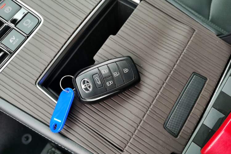 Used Toyota SIENNA 2024 2.5L Hybrid Four-Wheel Drive Prestige Edition Interior 1