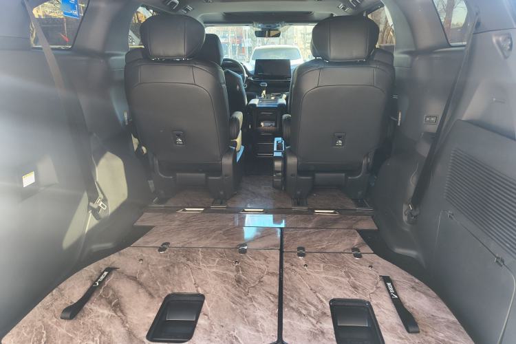 Used Toyota SIENNA 2024 2.5L Hybrid Four-Wheel Drive Prestige Edition Interior 5