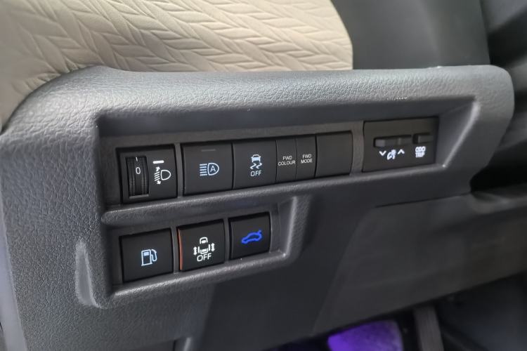 Used Toyota SIENNA 2024 2.5L Hybrid Comfort Edition Interior 6