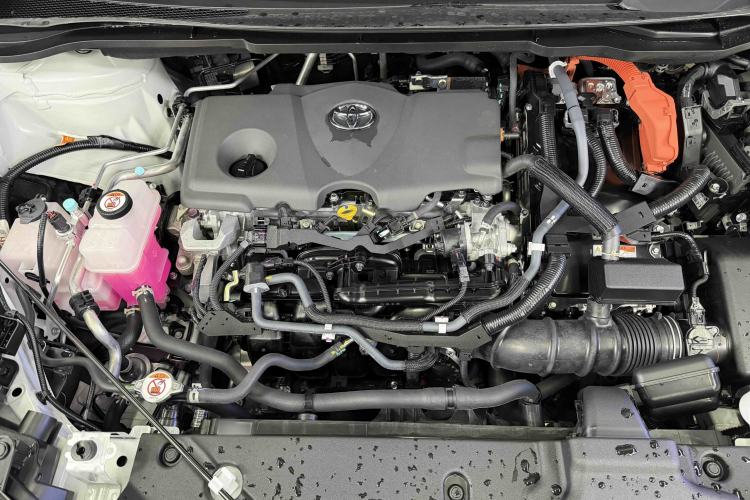 Used Toyota SIENNA 2024 2.5L Hybrid Four-Wheel Drive Prestige Edition Interior 9