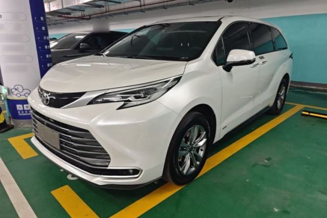 Used Toyota SIENNA 2024 2.5L Hybrid Four-Wheel Drive Prestige Edition