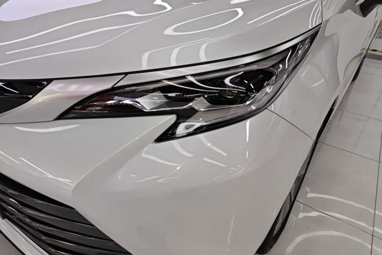Used Toyota SIENNA 2024 2.5L Hybrid Prestige Deluxe Edition Left Front Headlight