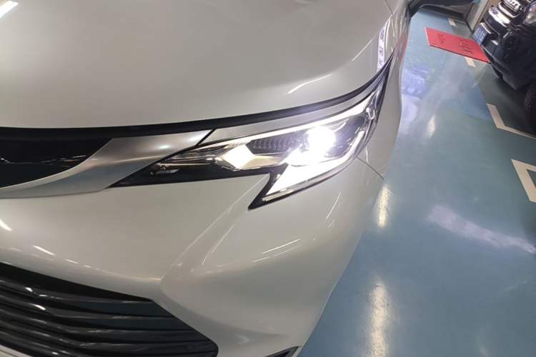 Used Toyota SIENNA 2024 2.5L Hybrid Luxury Edition Left Front Headlight