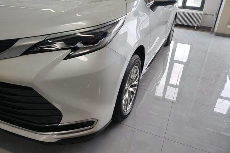 Used Toyota SIENNA 2024 2.5L Hybrid Four-Wheel Drive Prestige Edition Left Front Headlight