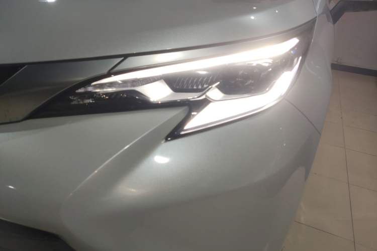 Used Toyota SIENNA 2024 2.5L Hybrid Prestige Deluxe Edition Left Front Headlight
