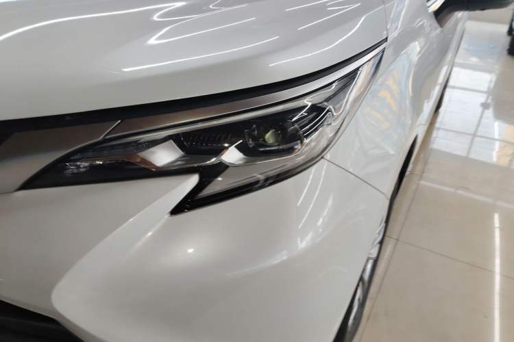 Used Toyota SIENNA 2024 2.5L Hybrid Four-Wheel Drive Prestige Edition Left Front Headlight