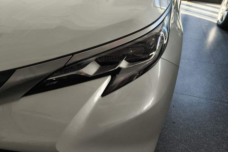 Used Toyota SIENNA 2024 2.5L Hybrid Four-Wheel Drive Prestige Edition Left Front Headlight
