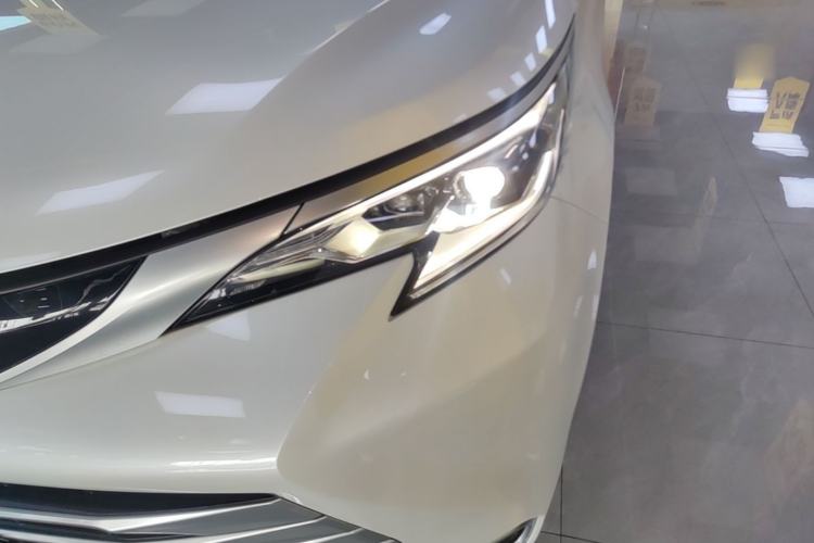 Used Toyota SIENNA 2024 2.5L Hybrid Platinum Edition Left Front Headlight