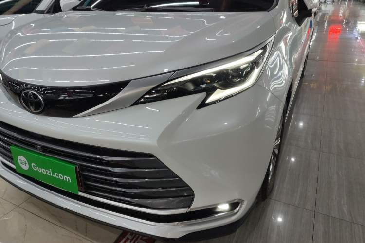 Used Toyota SIENNA 2024 2.5L Hybrid Four-Wheel Drive Prestige Edition Left Front Headlight