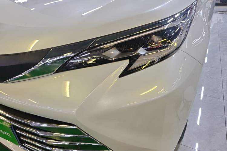Used Toyota SIENNA 2024 2.5L Hybrid Comfort Edition Left Front Headlight