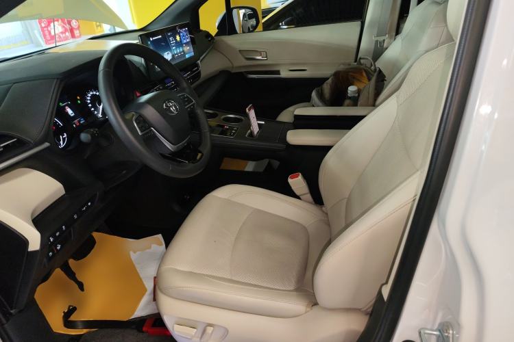 Used Toyota SIENNA 2024 2.5L Hybrid Four-Wheel Drive Prestige Edition Left Front Seat