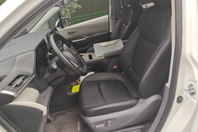 Used Toyota SIENNA 2024 2.5L Hybrid Comfort Edition Left Front Seat