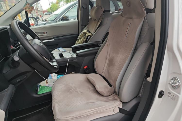 Used Toyota SIENNA 2024 2.5L Hybrid Comfort Edition Left Front Seat