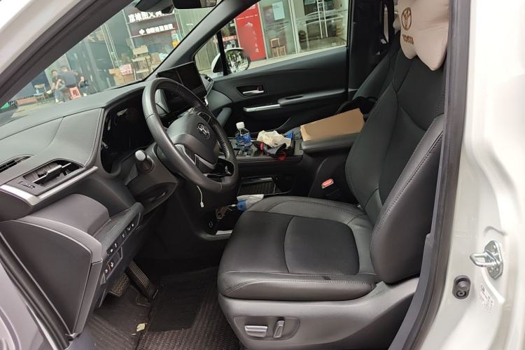 Used Toyota SIENNA 2024 2.5L Hybrid Four-Wheel Drive Prestige Edition Left Front Seat
