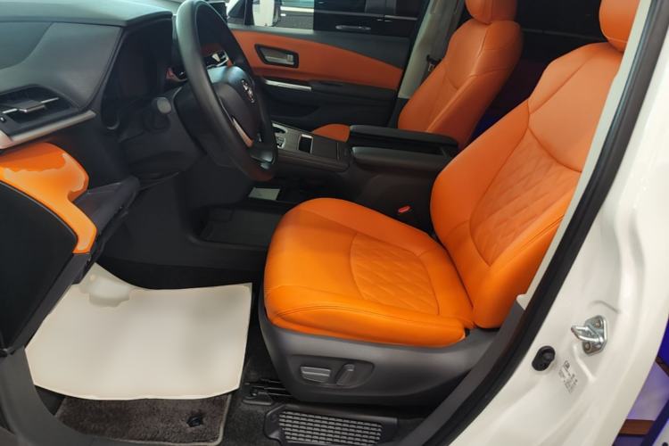 Used Toyota SIENNA 2024 2.5L Hybrid Comfort Edition Left Front Seat