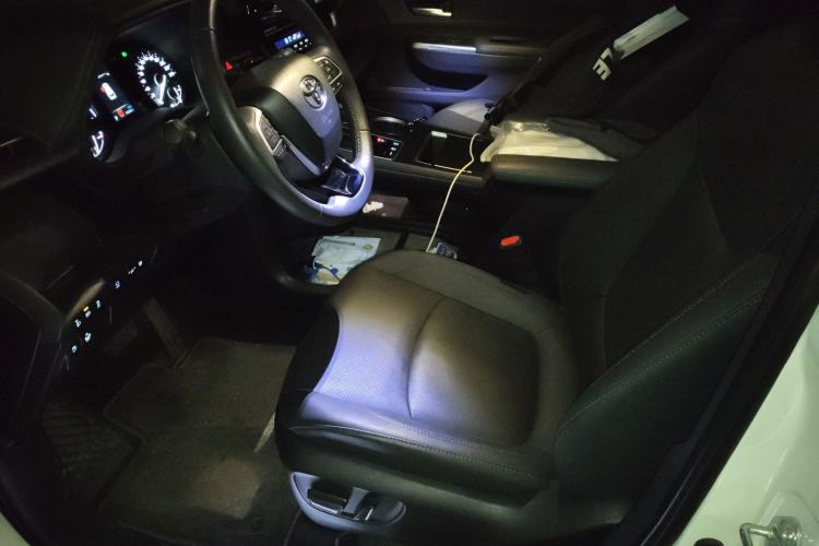 Used Toyota SIENNA 2024 2.5L Hybrid Four-Wheel Drive Prestige Edition Left Front Seat