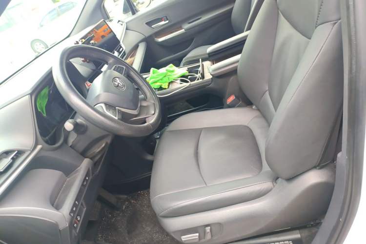 Used Toyota SIENNA 2024 2.5L Hybrid Four-Wheel Drive Luxury Edition Left Front Seat