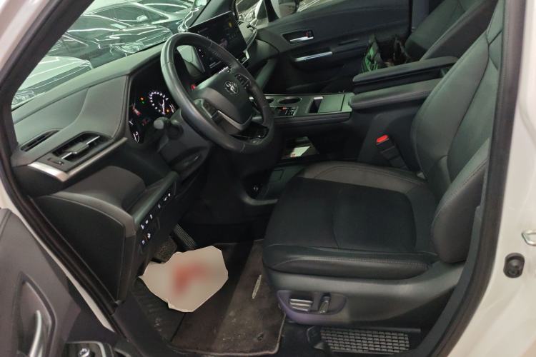 Used Toyota SIENNA 2024 2.5L Hybrid Four-Wheel Drive Prestige Edition Left Front Seat