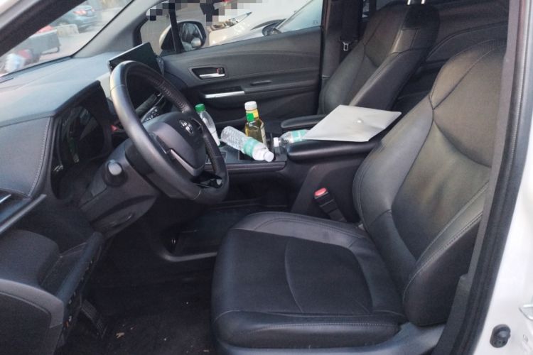 Used Toyota SIENNA 2024 2.5L Hybrid Four-Wheel Drive Prestige Edition Left Front Seat