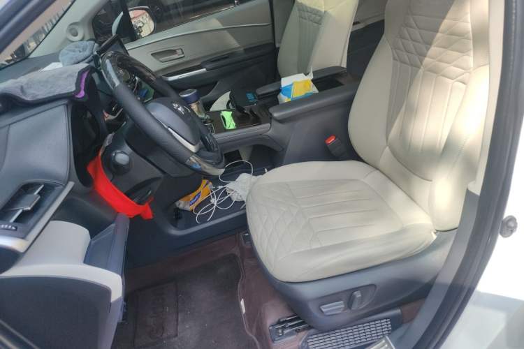 Used Toyota SIENNA 2024 2.5L Hybrid Comfort Edition Left Front Seat