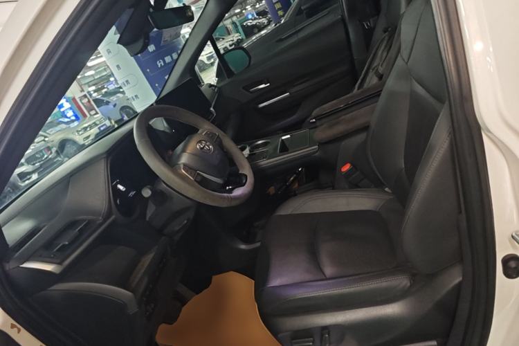 Used Toyota SIENNA 2024 2.5L Hybrid Four-Wheel Drive Prestige Edition Left Front Seat