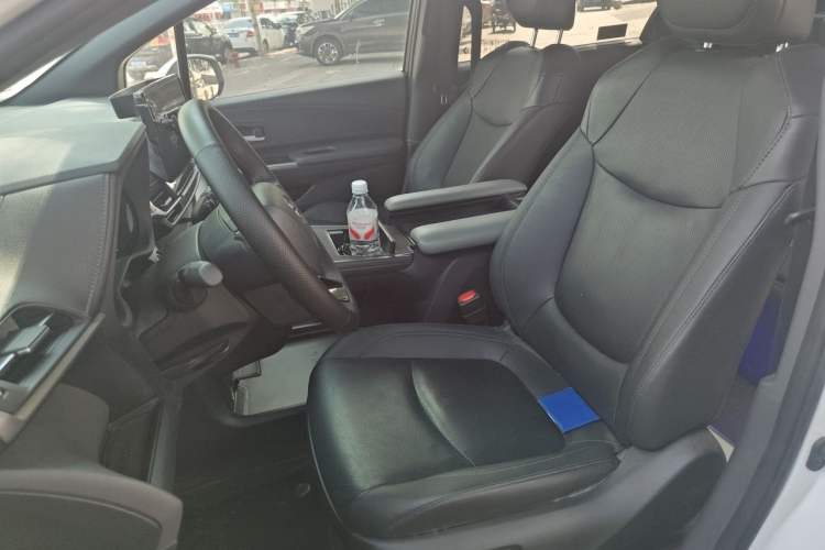 Used Toyota SIENNA 2024 2.5L Hybrid Four-Wheel Drive Luxury Edition Left Front Seat