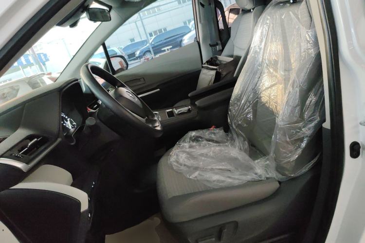 Used Toyota SIENNA 2024 2.5L Hybrid Comfort Edition Left Front Seat