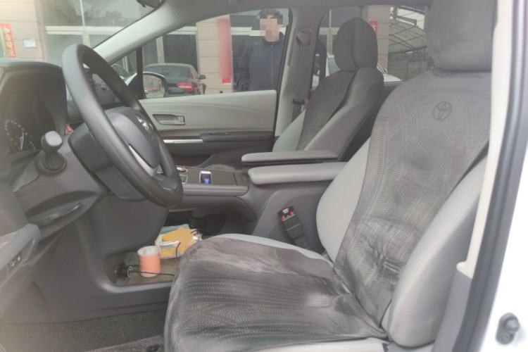 Used Toyota SIENNA 2024 2.5L Hybrid Comfort Edition Left Front Seat