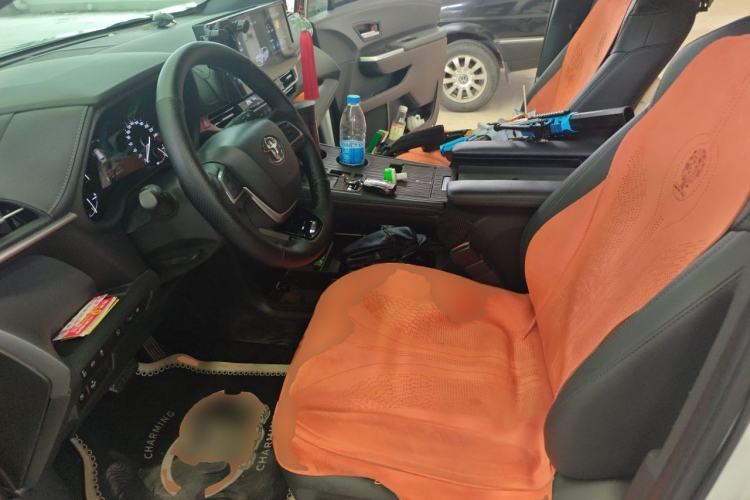 Used Toyota SIENNA 2024 2.5L Hybrid Four-Wheel Drive Prestige Edition Left Front Seat