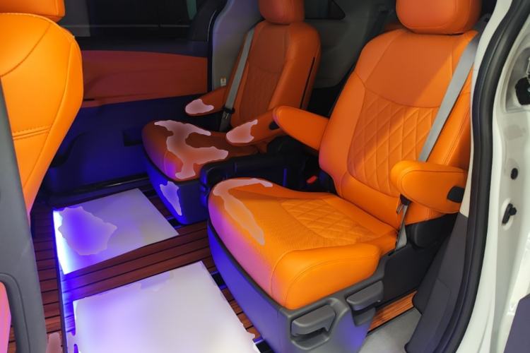 Used Toyota SIENNA 2024 2.5L Hybrid Comfort Edition Left Rear Seat