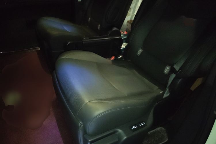 Used Toyota SIENNA 2024 2.5L Hybrid Four-Wheel Drive Prestige Edition Left Rear Seat