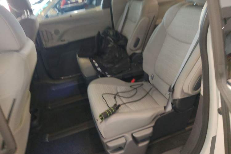 Used Toyota SIENNA 2024 2.5L Hybrid Comfort Edition Left Rear Seat