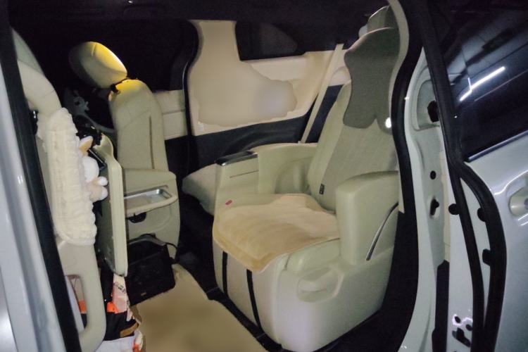 Used Toyota SIENNA 2024 2.5L Hybrid Prestige Deluxe Edition Left Rear Seat